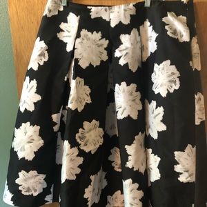 Lane Bryant flower skirt WITH POCKETS